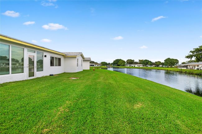 1086 Nw 88th Way, House other with 2 bedrooms, 2 bathrooms and null parking in Plantation FL | Image 1