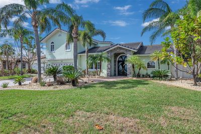 208 Driftwood Lane, House other with 4 bedrooms, 3 bathrooms and null parking in LARGO FL | Image 1