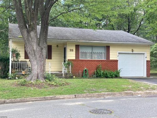 28 Michigan Ave, Manchester Tw, NJ, 08759 | Card Image