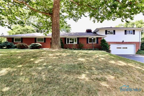 125 Ottekee Dr, Perrysburg, OH, 43551-1083 | Card Image
