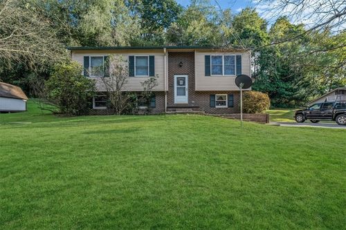 312 Clarice Ln, Tarentum, PA, 15084-3644 | Card Image