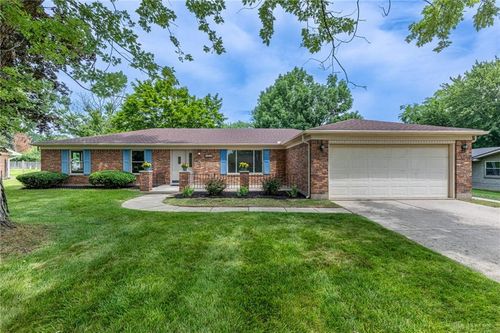 3174 Waterhouse Dr, Beavercreek, OH, 45432-2627 | Card Image
