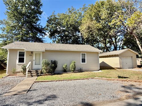835 Lamer Ave, Tahlequah, OK, 74464-4668 | Card Image