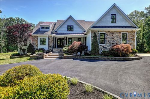 13453 Wolf Swamp Ln, Montpelier, VA, 23192-3071 | Card Image