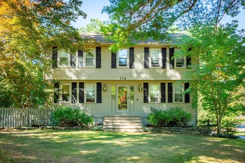 114 Graham Hill Dr, Hanover, MA, 02339-2844 | Card Image