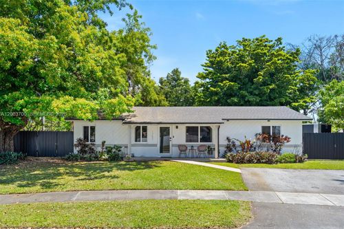 1752 S Anhinga Ln, Homestead, FL, 33035-1060 | Card Image