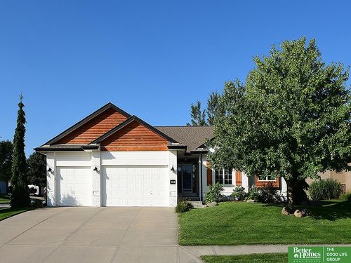10418 Spyglass Dr, Omaha, NE, 68136-1956 | Card Image