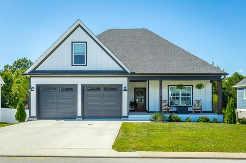 7489 Paxton Cir, Hixson, TN, 37343-2483 | Card Image