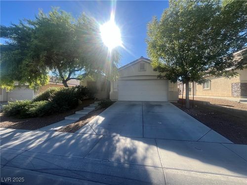 5721 Bullhead St, North Las Vegas, NV, 89031-4240 | Card Image