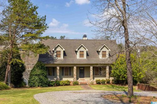 979 Kennedy Dr, ONEONTA, AL, 35121-8607 | Card Image