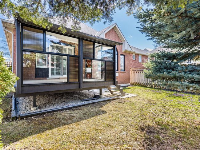74 Pinebrook Cir, House other with 5 bedrooms, 2 bathrooms and 4 parking in Caledon ON | Image 32