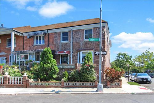 1143 Shore Pkwy, Brooklyn, NY, 11214-5813 | Card Image