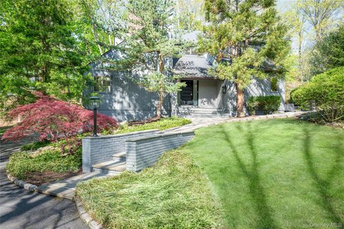 95 Old Lyme Rd, Chappaqua, NY, 10514-3805 | Card Image