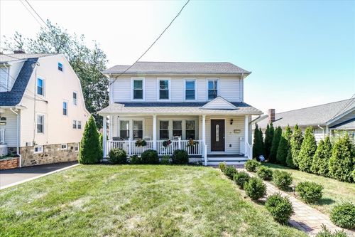 1073 Shippan Ave, Stamford, CT, 06902-7420 | Card Image