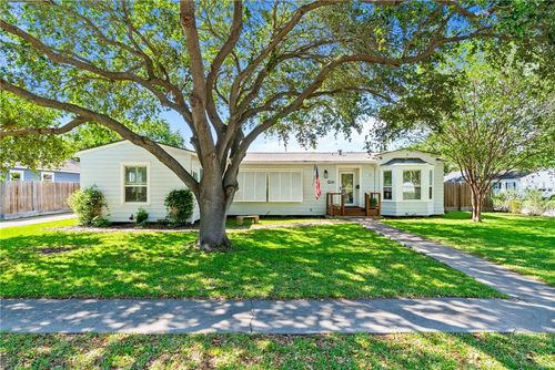 335 Laurel Dr, Corpus Christi, TX, 78404-2405 | Card Image