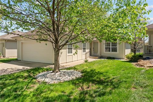 5233 Downey Ave, Independence, MO, 64055-6345 | Card Image