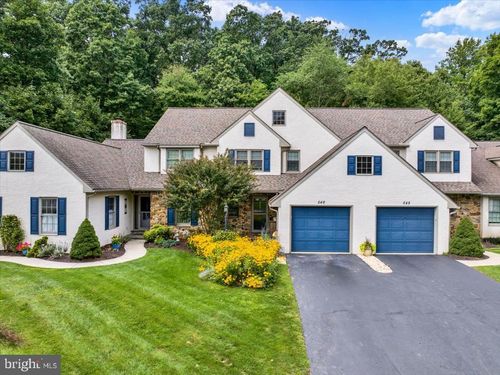 546 Kennelwoods Dr, ELVERSON, PA, 19520-9271 | Card Image