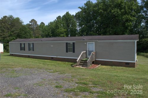 93-112 Deer Meadow Ln, Lawndale, NC, 28090-8452 | Card Image