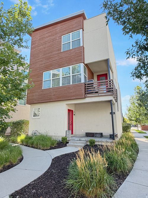 10371 S Roaring Creek Ln, South Jordan, UT, 84009-5983 | Card Image