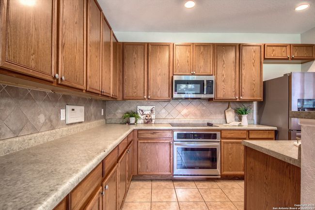 112 Springtree Bnd, House other with 4 bedrooms, 3 bathrooms and null parking in Cibolo TX | Image 10