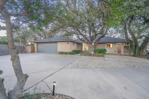 810 Stanolind Ave, Midland, TX, 79705-7537 | Card Image