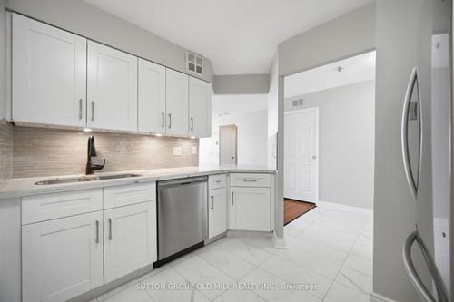 1812-3605 Kariya Dr, Mississauga, ON, L5B3J4 | Card Image