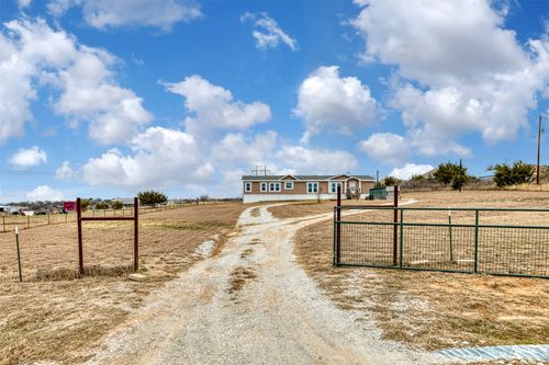 174 Denton Heights Ln, Weatherford, TX, 76085-5785 | Card Image