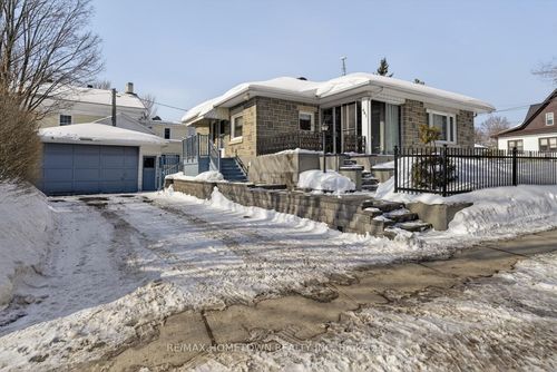 441 West St, Prescott, ON, K0E1T0 | Card Image