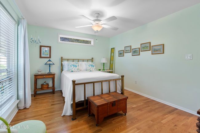 301 22 Nd Pl E, House other with 3 bedrooms, 3 bathrooms and 1 parking in Oak Island NC | Image 33