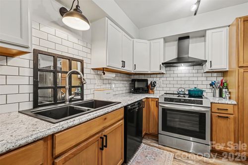 315 French St, Charlotte, NC, 28216-5373 | Card Image