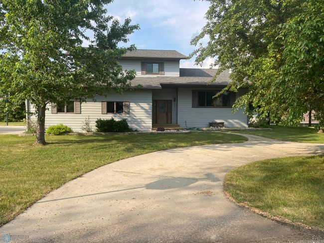 Front yard | Image 58