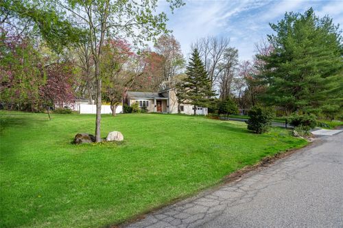 23 Kathleen Ln, Mount Kisco, NY, 10549-3626 | Card Image