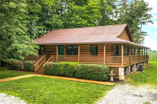 633 Wilson Ln, Boone, NC, 28607-7235 | Card Image