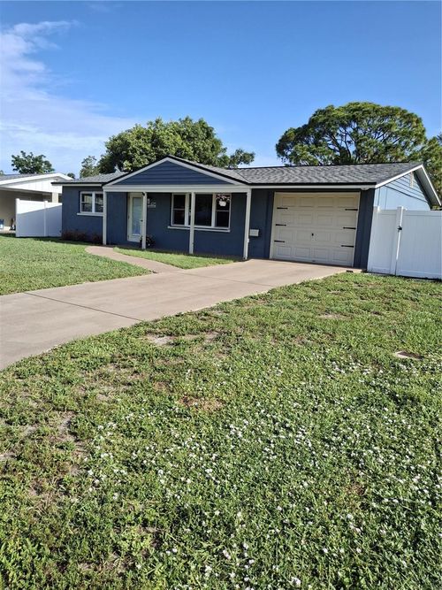 4915 Bell Meade Drive, SARASOTA, FL, 34232 | Card Image