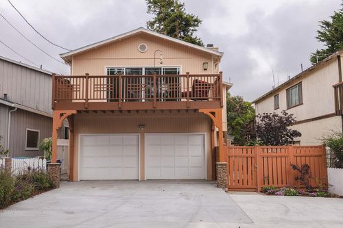 1207 David Ave, Pacific Grove, CA, 93950-5507 | Card Image