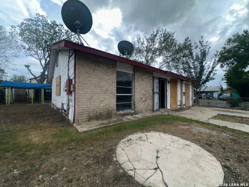 2710 Pollote St, San Antonio, TX, 78224-1828 | Card Image