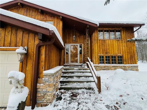 17506 Leggett Rd, Montville, OH, 44064-9783 | Card Image