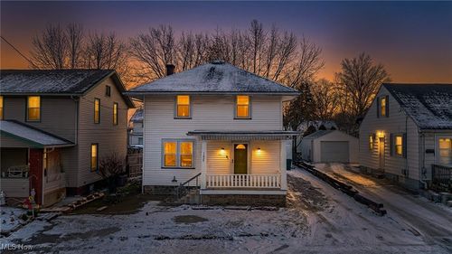 1624 May Pl Ne, Canton, OH, 44705-1782 | Card Image