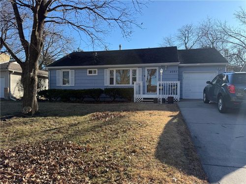3701 W 74th St, Prairie Village, KS, 66208-2920 | Card Image