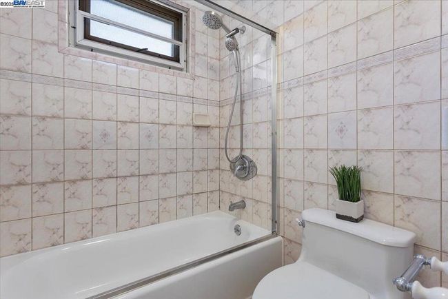 20 Martgate Street, House other with 3 bedrooms, 2 bathrooms and 2 parking in Daly City CA | Image 17