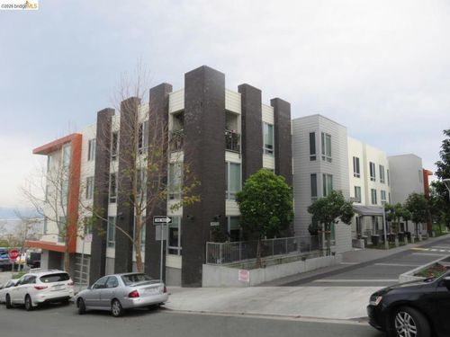 203-10 Kennedy Pl, San Francisco, CA, 94124 | Card Image