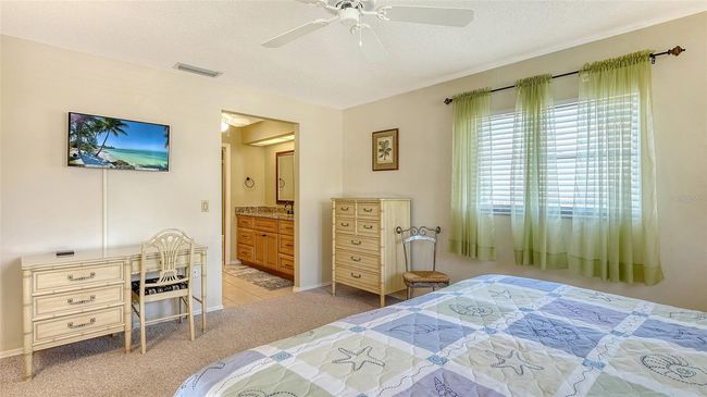 Primary Bedroom | Image 18