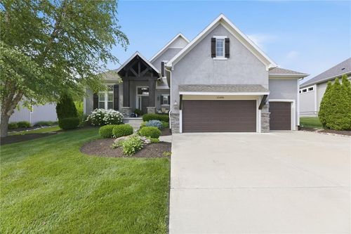 11606 W 157th Ter, Overland Park, KS, 66221-7105 | Card Image
