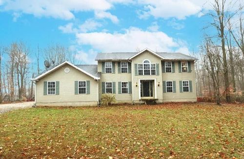 3895 Chatfield Center Rd, Bloomville, OH, 44818-9352 | Card Image