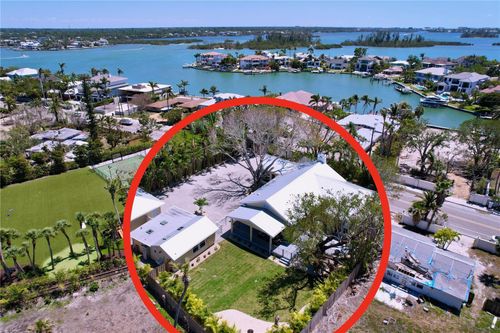 763 Siesta Dr, SARASOTA, FL, 34242-1051 | Card Image
