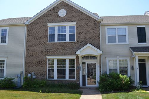 169 Springbrook Trl S, Oswego, IL, 60543-4016 | Card Image