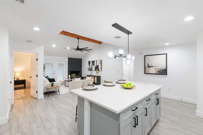 1618 Cripple Creek Dr, House other with 3 bedrooms, 2 bathrooms and null parking in Austin TX | Image 5