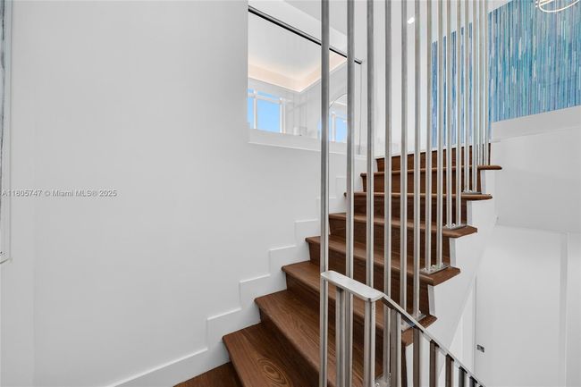 UNIT-13 - 100 S Pointe Dr, Condo with 3 bedrooms, 4 bathrooms and null parking in Miami Beach FL | Image 35