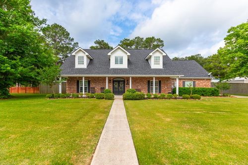 11320 Cathryn Ln, Beaumont, TX, 77705-7028 | Card Image