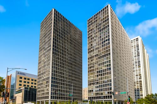 415-340 W Diversey Parkway, Chicago, IL, 60657 | Card Image
